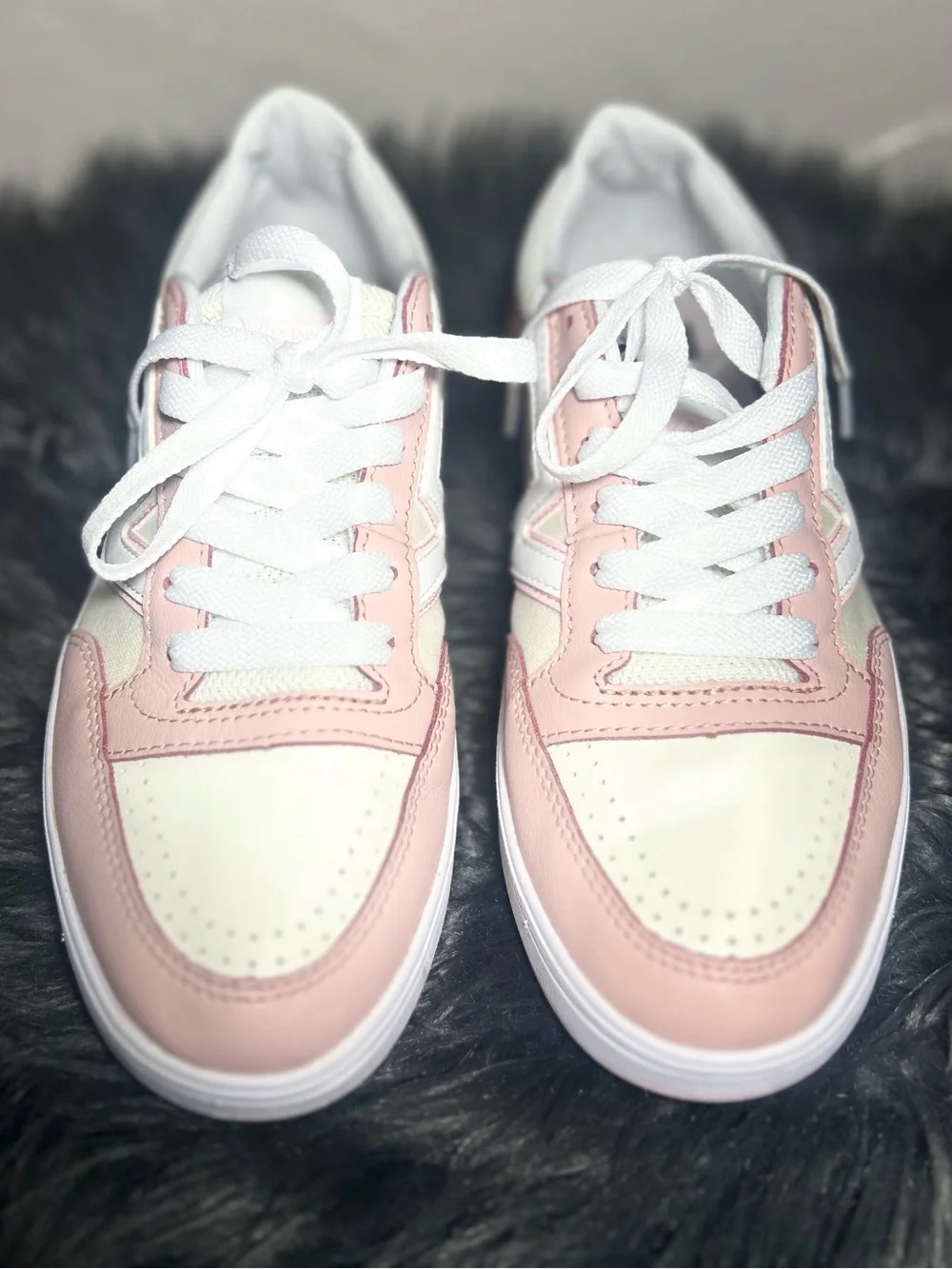Vans Lowland Sneakers Pink White Perforated Toe Casual ComfyCush Shoes Size 9.5